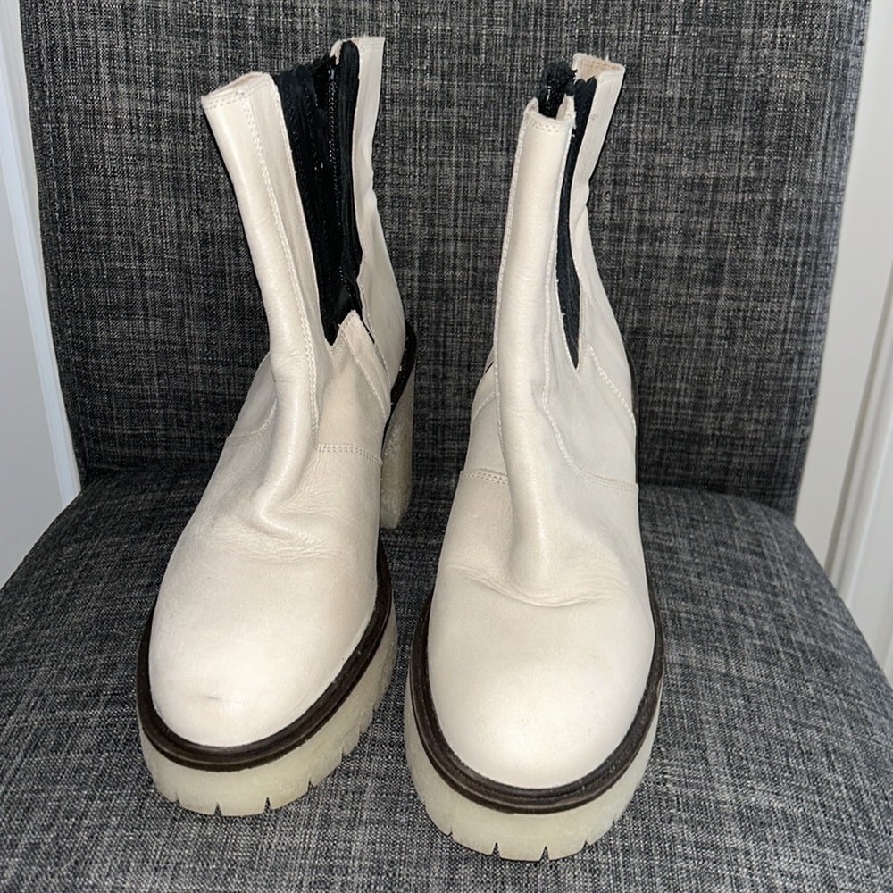 NWOB Free People James Leather Chelsea Ankle Boot Size 38.5 - Picture 3 of 6